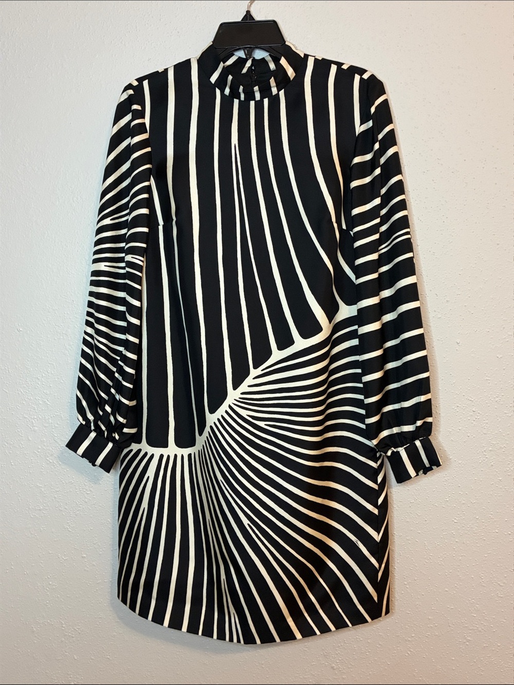 Trina Turk Black and White Graphic-Stripe Long-Sleeve Mini Dress